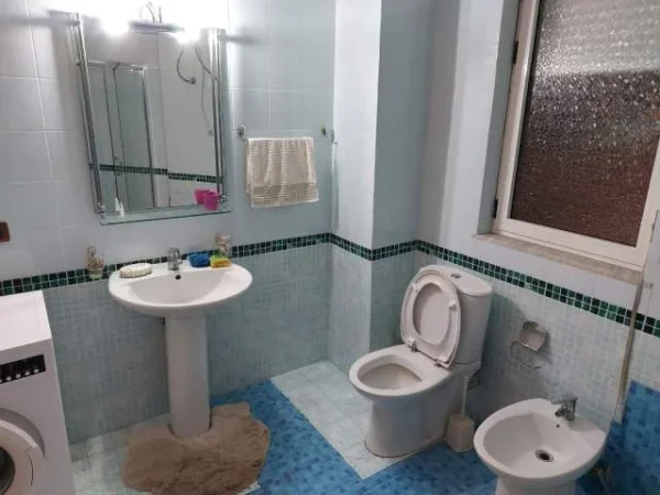 Tirane, Jepet me Qera Apartament 2+1+BLK Kati 2, 105 m² 600 Euro (Vaso Pasha)