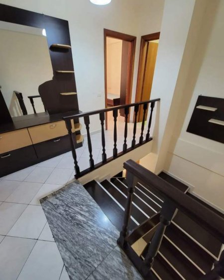 Tirane, shitet apartament duplex 2+1+BLK Kati 6, 120 m² 110.000 Euro (loni ligori)