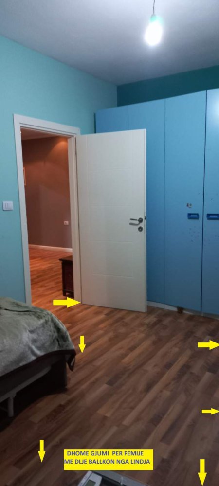 Apartament cilësor, luksoz, kompletuar,tip 3+1, 130m², 2-banjo, 3-ballkone, kat 8, Pallat Ri 8-kate mbi tokë, Qera 2000€/muaj, tek Sheshi Uillson/ Bll