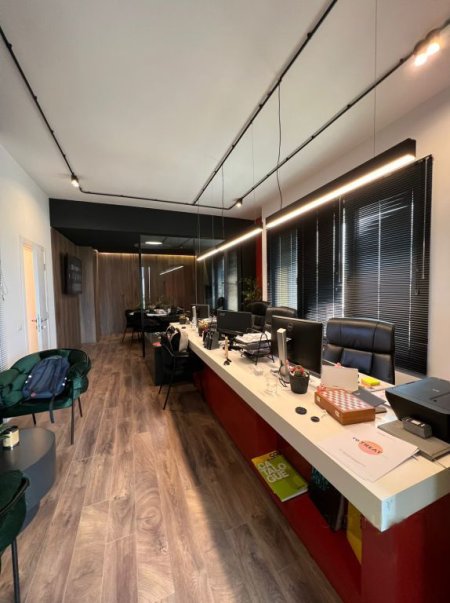 Tirane, shitet apartament 2+1+BLK Kati 5, 128 m² 227.900 Euro (Rruga e Kavajes)