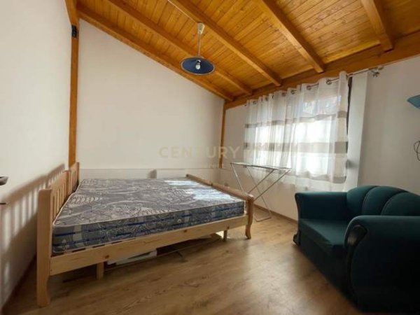 Tirane, jepet me qera apartament 2+1 Kati 4, 600 Euro (kafe roma)