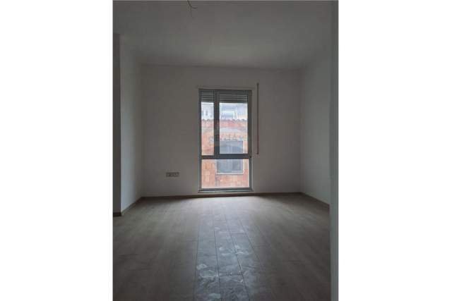 Tirane, jepet me qera apartament 2+1 Kati 1, 110 m² 380 Euro (Rruga Arkitekt Sinani)