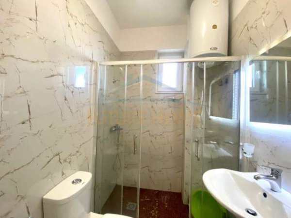 Tirane, jepet me qera apartament 1+1 Kati 4, 52 m² 500 Euro