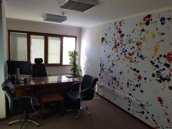 Tirane, jepet me qera ambjent biznesi Kati 4, 555 m² 8.000 Euro (Rruga e Kavajes)