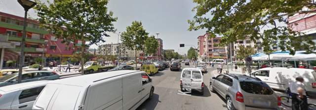 Tirane, shes apartament 2+1+BLK Kati 3, 68 m² 90.000 Euro (rruga e kavajes)