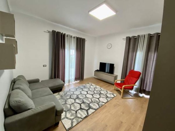 Tirane, jepet me qera apartament 1+1+BLK Kati 2, 70 m² 30.000 Leke (Mihal Grameno)