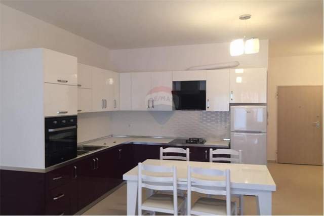 Tirane, jepet me qera apartament 1+1+BLK Kati 3, 75 m² 380 Euro (Rruga Shyqyri Brati)