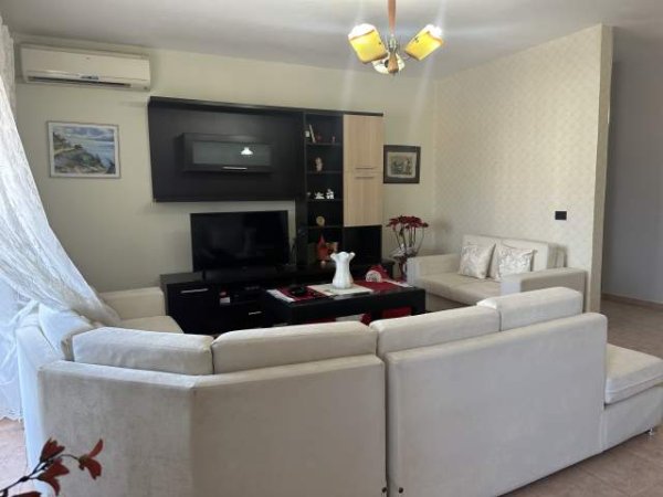 Tirane, jepet me qera apartament 3+1+A+BLK Kati 7, 123 m² 500 Euro (Kompleksi Turdiu)