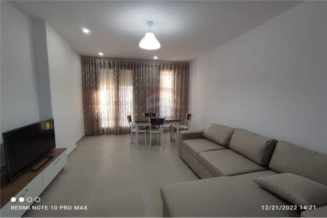 Tirane, jepet me qera apartament Kati 3, 72 m² 400 Euro (Kongresi i Manastirit)