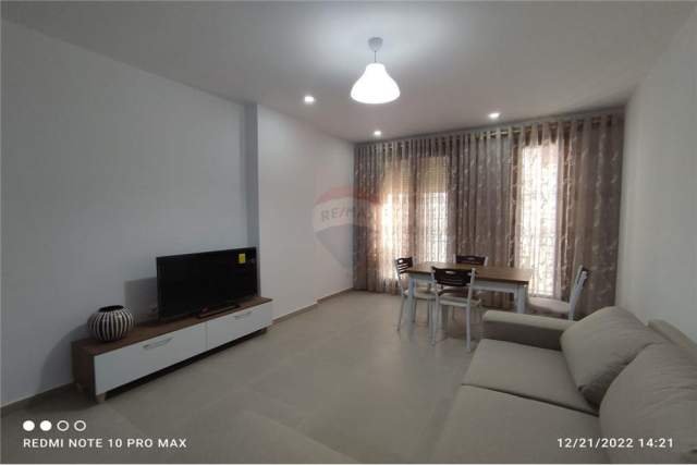 Tirane, jepet me qera apartament Kati 3, 72 m² 400 Euro (Kongresi i Manastirit)