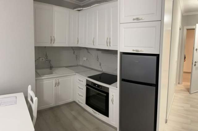 Tirane, jepet me qera garsonier 1+1 Kati 5, 45 m² 300 Euro (Pallatet Turdiu)