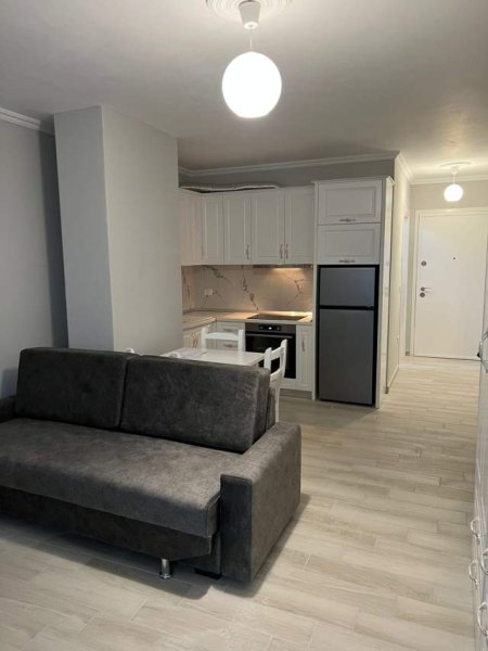 Tirane, jepet me qera garsonier 1+1 Kati 5, 45 m² 300 Euro (Pallatet Turdiu)