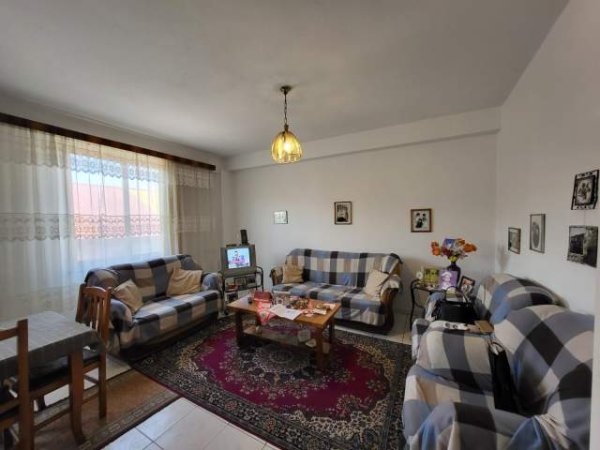 Tirane, shitet apartament 2+1+A+BLK Kati 3, 90 m² 130.000 Euro (Rruga Komuna e Parisit)