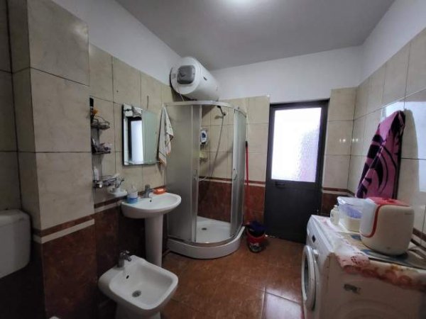Tirane, jepet me qera apartament 3+1+A Kati 3, 80 m² 430 Euro (Sheshi Willson)