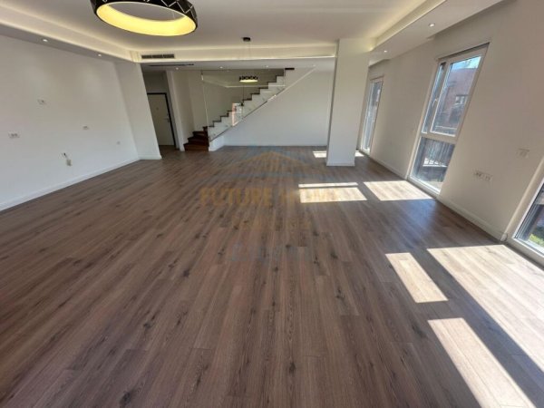 Tirane, shitet apartament 4+1+Ballkon Kati 3, 288 m² 520.000 € (Rose Garden Residence, Teg, Tiranë.)