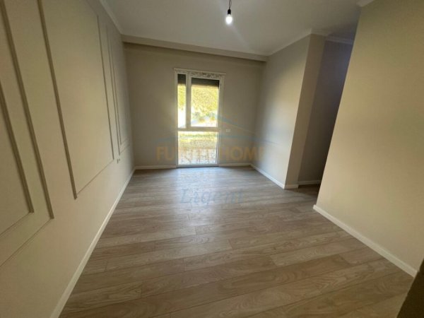 Tirane, shitet apartament 4+1+Ballkon Kati 3, 288 m² 520.000 € (Rose Garden Residence, Teg, Tiranë.)