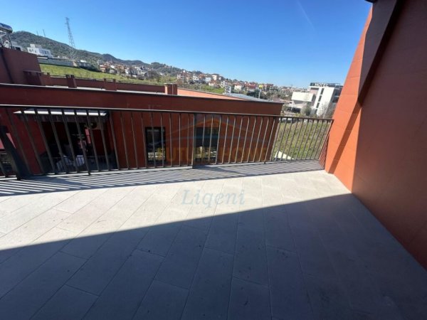 Tirane, shitet apartament 4+1+Ballkon Kati 3, 288 m² 520.000 € (Rose Garden Residence, Teg, Tiranë.)