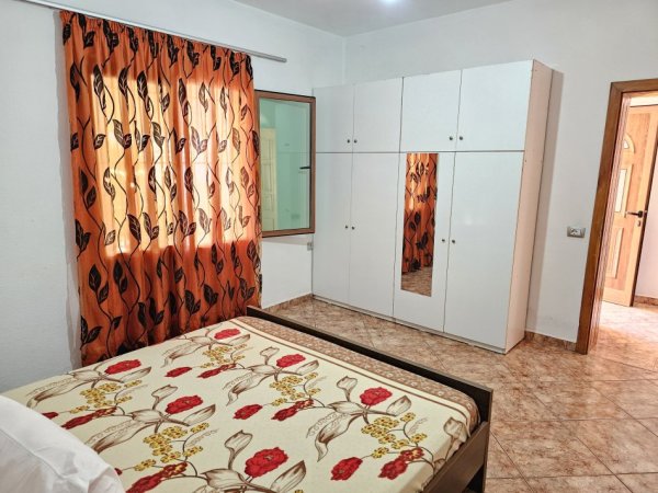 Tirane, jepet me qera apartament 2+1+Ballkon , 97 m² 400 € (Don bosko)