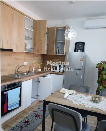 Tirane, jepet me qera apartament 1+1 Kati 2, 65 m² 550 € (Ali Demi)