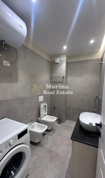 Tirane, jepet me qera apartament 1+1 Kati 8, 65 m² 650 € (Stacioni i Trenit)