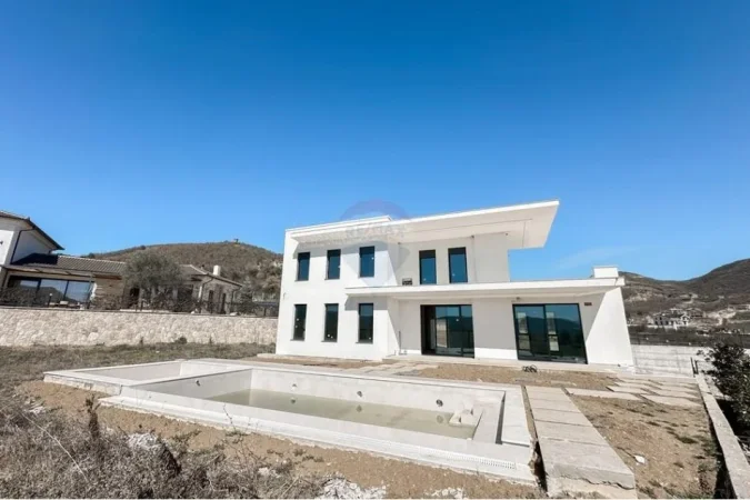 Tirane, shitet Vile 5+1+Aneks+Ballkon Kati 2, 444 m² 850.000 € 