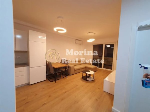 Tirane, jepet me qera apartament 2+1 Kati 10, 90 m² 500 € (Yzberisht)