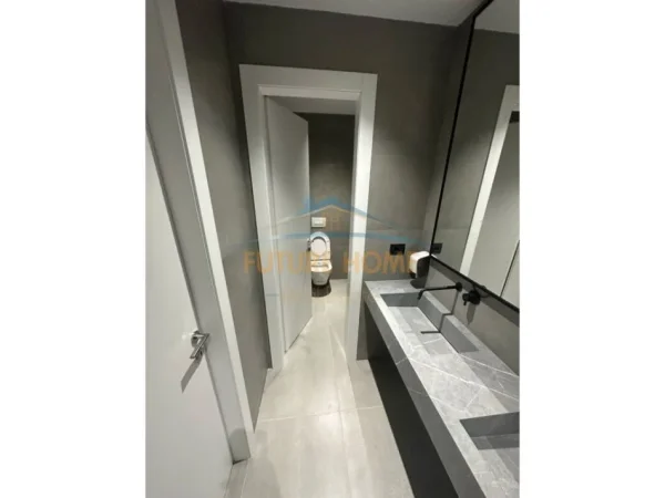 Tirane, jepet me qera zyre , 300 m² 5.500 € (KOMPLEKSI DELIJORGJI)