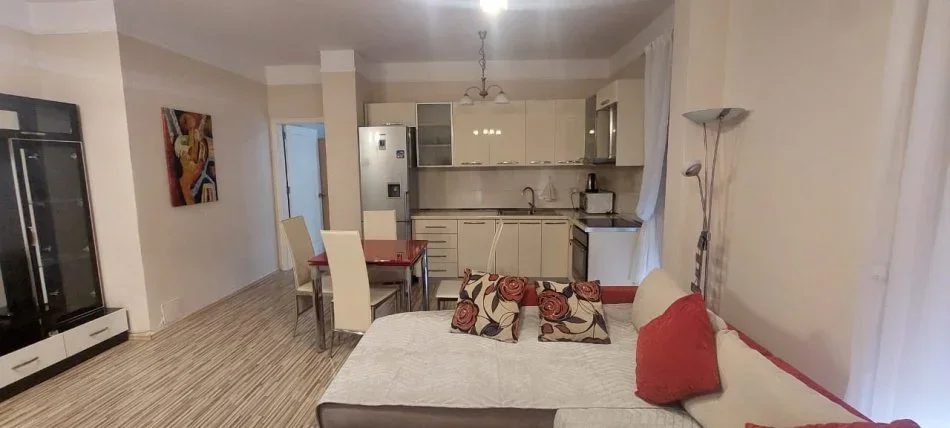 Tirane, jepet me qera apartament 2+1+Ballkon , 90 m² 790 € (Myslym Shyri)