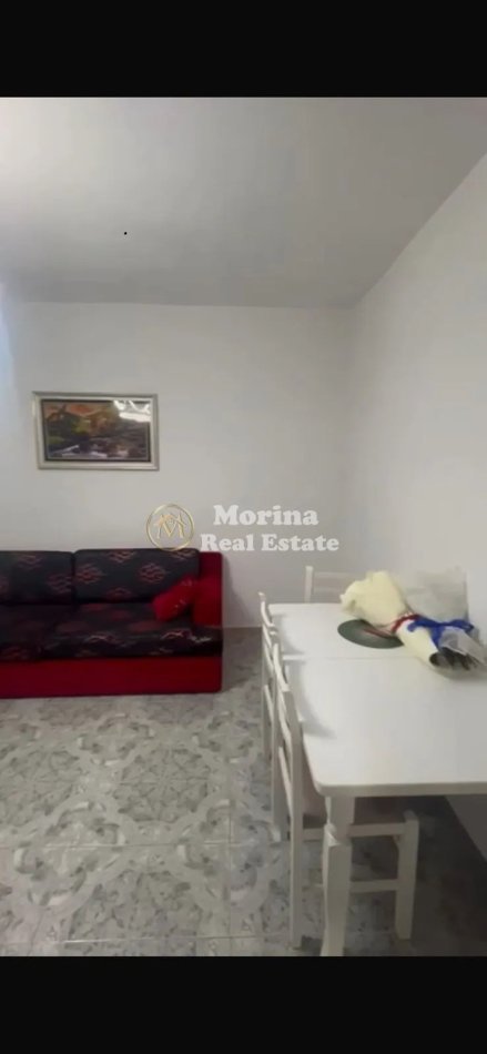 Tirane, jepet me qera apartament 1+1 Kati 1, 60 m² 400 € (Rruga Dibres)