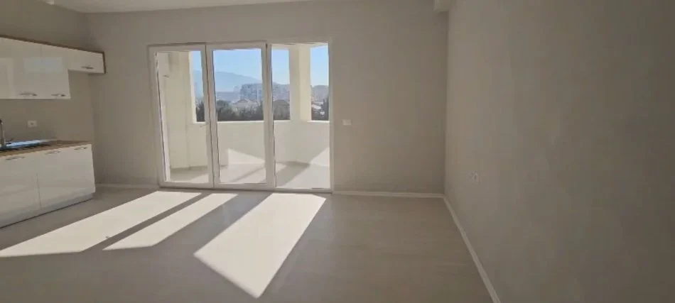 Tirane, jepet me qera apartament 2+1 Kati 5, 104 m² 625 € (Astir)