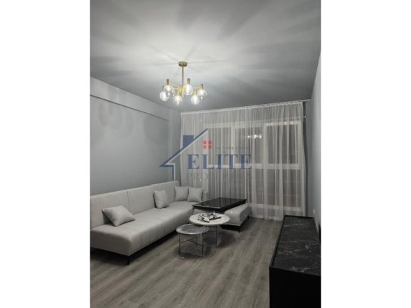 Tirane, jepet me qera apartament 1+1+Ballkon Kati 7, 65 m² 600 € (Don Bosko)
