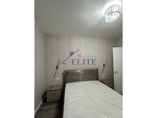 Tirane, jepet me qera apartament 1+1+Ballkon Kati 7, 65 m² 600 € (Don Bosko)