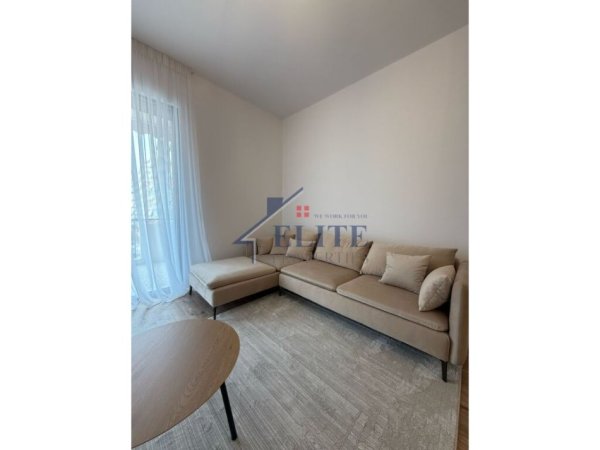 Tirane, jepet me qera apartament 1+1+Ballkon Kati 3, 78 m² 700 € (Kompleksi Delijorgji)