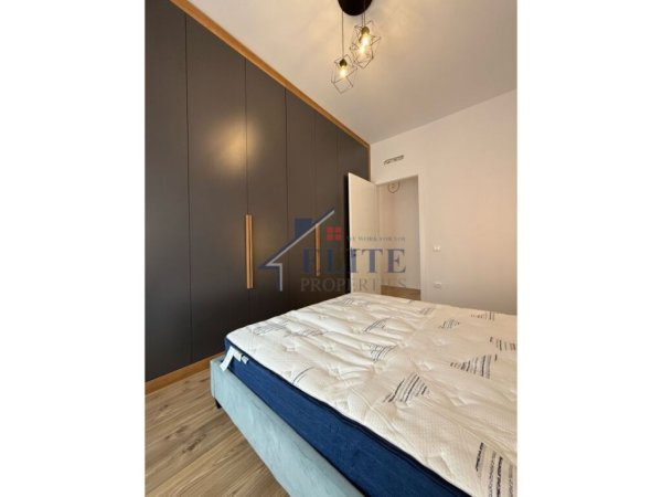 Tirane, jepet me qera apartament 1+1+Ballkon Kati 3, 78 m² 700 € (Kompleksi Delijorgji)