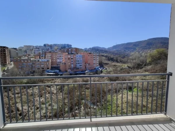 Tirane, shitet apartament 2+1+2+ post parkimi, Kati 2, 95 m² 240.000 € (Kodra e Diellit)