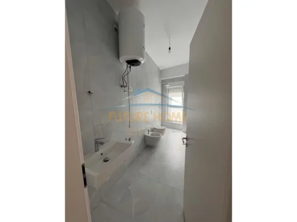 Shitet, Apartament 1+1, Ali Demi