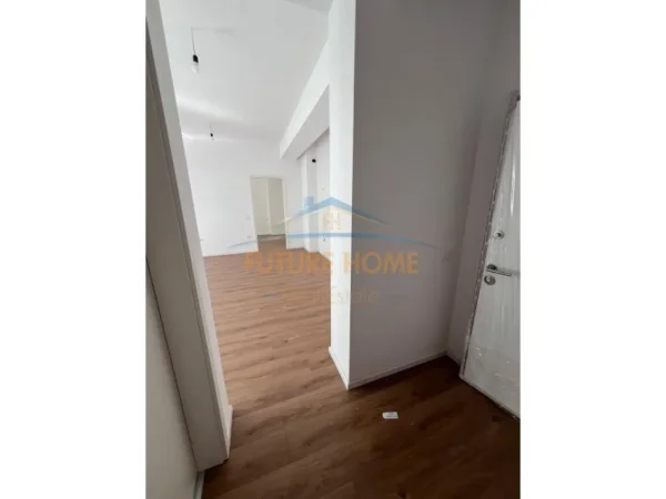 Shitet, Apartament 1+1, Ali Demi