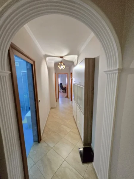 Tirane, shitet apartament 2+1 Kati 2, 93 m² 159.000 € (Apartament)