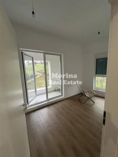 Tirane, jepet me qera apartament 1+1 Kati 7, 75 m² 380 € (Ali Demi)