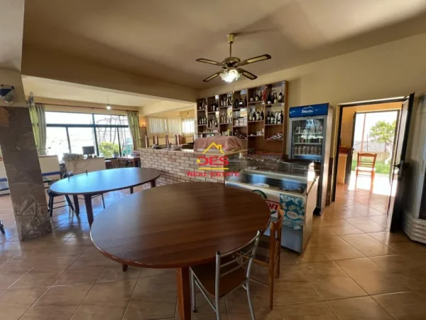 Vlore, jepet me qera ambjent biznesi Kati 0, 200 m² 500 € (Rruga Sokrat Leka)