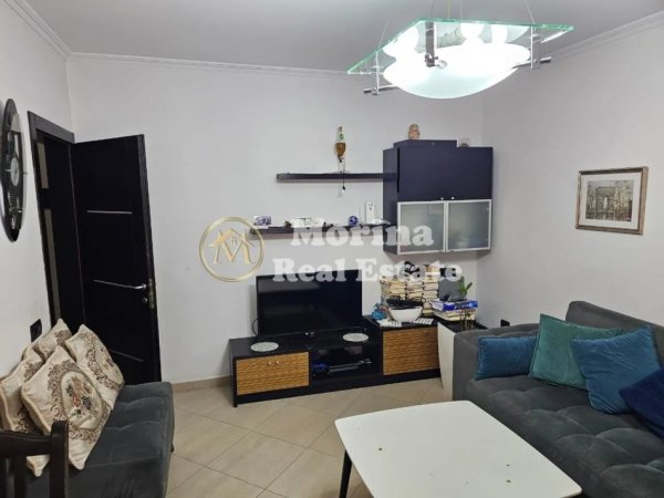 Tirane, jepet me qera apartament 1+1 Kati 2, 68 m² 440 € (Rruga e Kavajes)