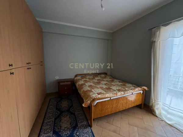Tirane, jepet me qera apartament 2+1+Ballkon Kati 2, 95 m² 370 € (KODRA E PRIFTIT)
