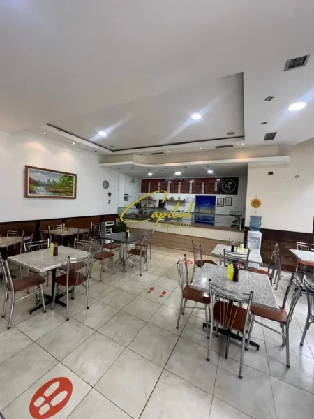 Tirane, shitet dyqan Kati 1, 240 m² 300.000 € (QYTET STUDENTI)