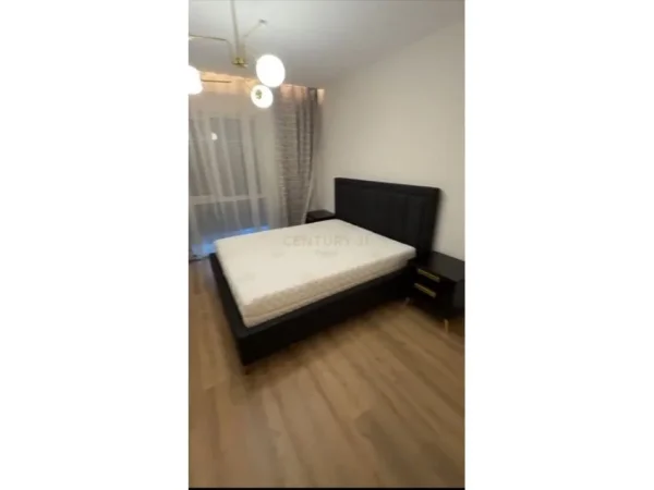 Tirane, shes apartament 2+1+Aneks+Ballkon Kati 6, 111 m² 250.000 € (Xhamllik)
