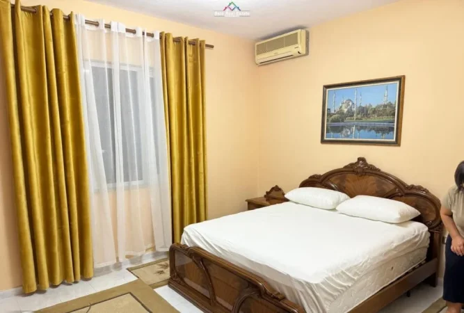 Tirane, jepet me qera apartament 2+1 Kati 2, 110 m² 500 € (ali demi)