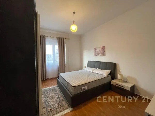 Tirane, jepet me qera apartament 2+1+Aneks+Ballkon Kati 5, 105 m² 800 € (Delijorgji)
