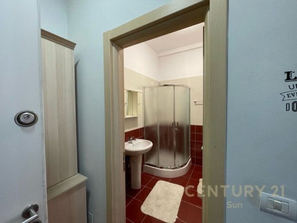 Tirane, jepet me qera apartament 2+1+Aneks+Ballkon Kati 5, 105 m² 800 € (Delijorgji)