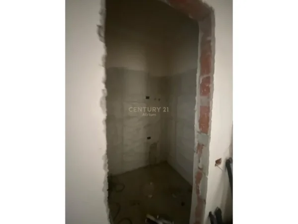 Tirane, shes apartament 2+1+Aneks+Ballkon Kati 1, 125 m² (Liqeni i Thate)