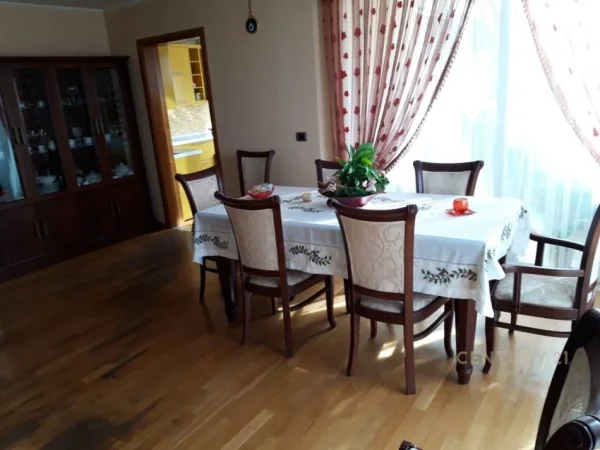 Tirane, shes apartament+verande | Penthouse 4+1+Aneks+Ballkon Kati 7, 340 m² 430.000 € (Itfan Tomini)