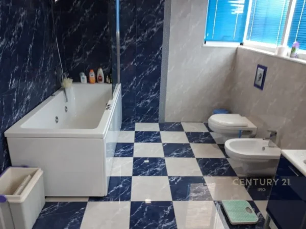 Tirane, shes apartament+verande | Penthouse 4+1+Aneks+Ballkon Kati 7, 340 m² 430.000 € (Itfan Tomini)